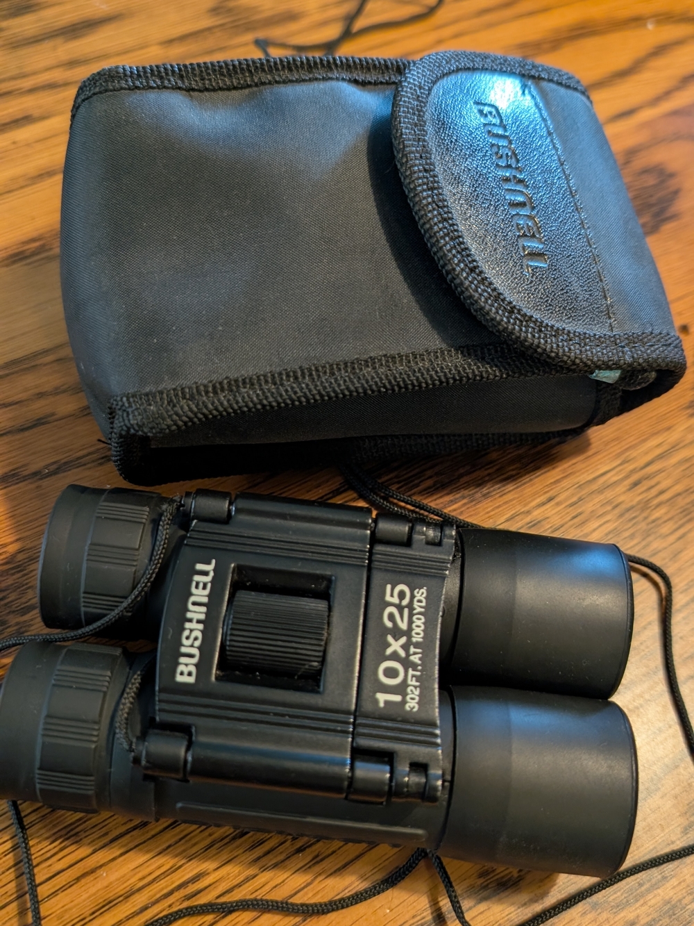 Bushnell Binoculars Powerview 10x25 With Carry Case 302FT at 1000YDs